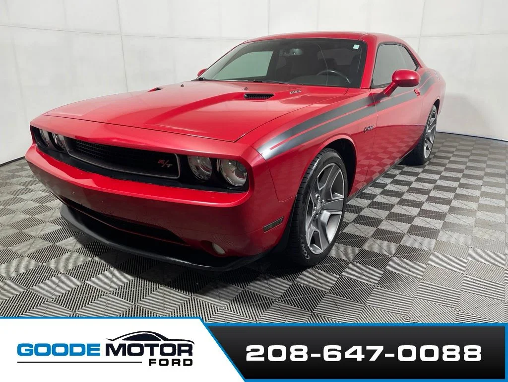 Used 2012 Redline 3 Coat Pearl Dodge R/T image 4
