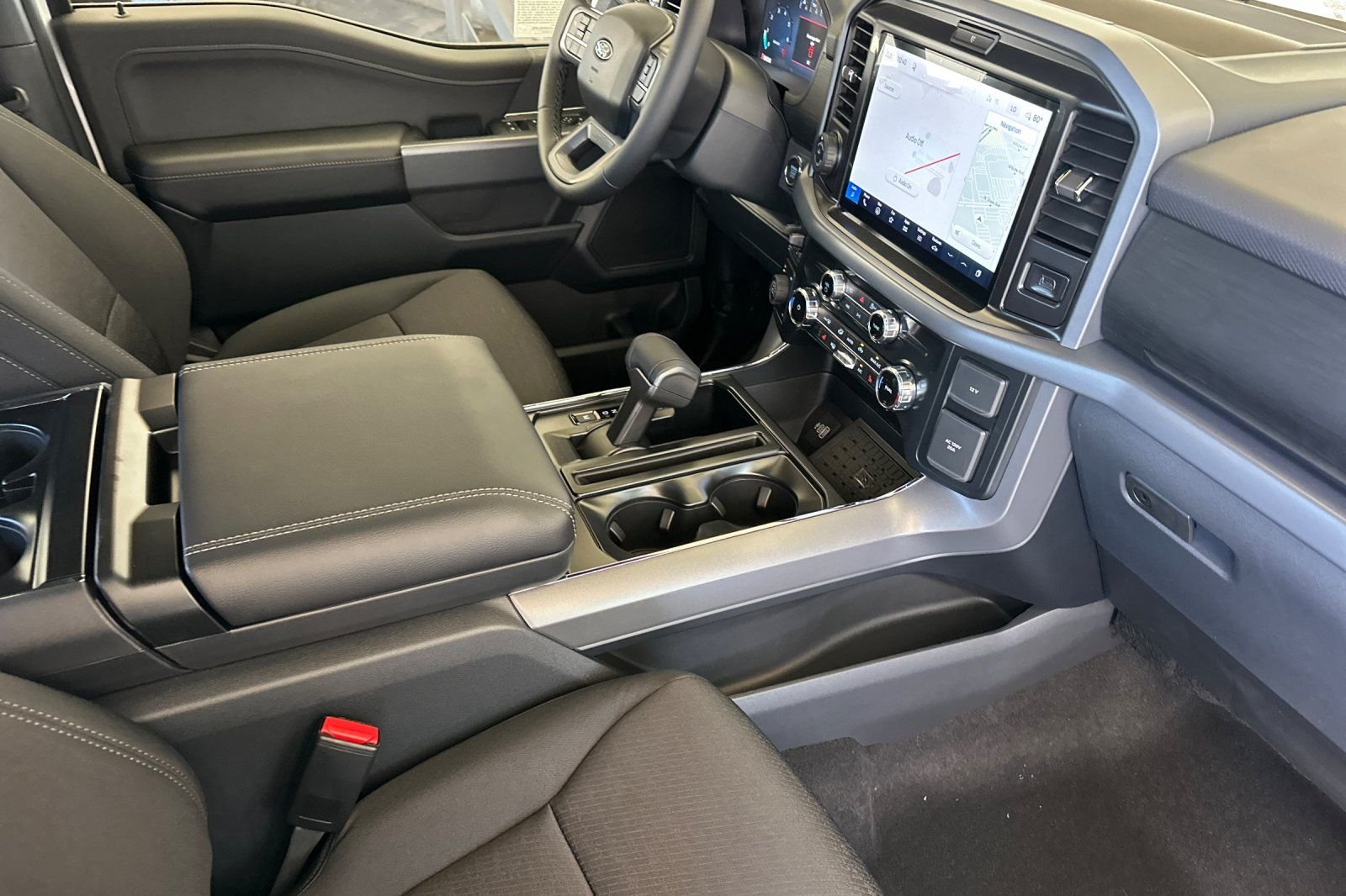 New 2026 White Ford XLT image 14