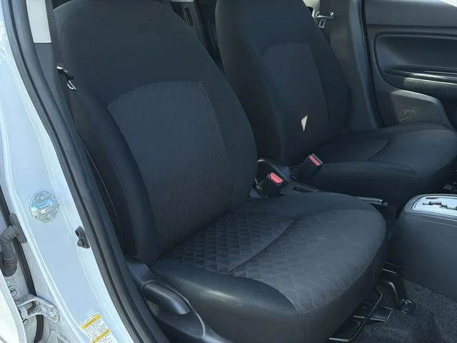 Used 2024  Mitsubishi ES image 32