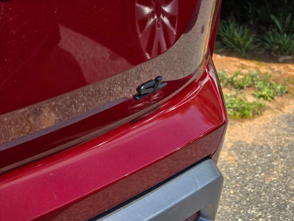 Used 2024 Red Nissan SL image 16