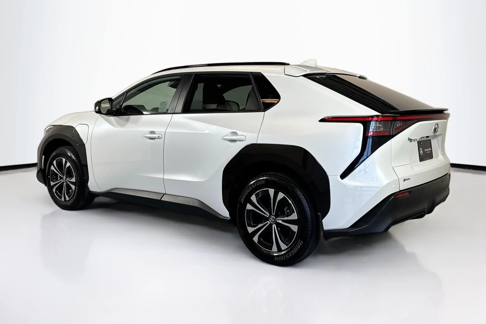 Used 2025 White Toyota Limited image 7