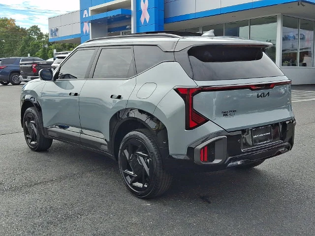 Certified Used 2027 Green Kia X-Line SX image 5