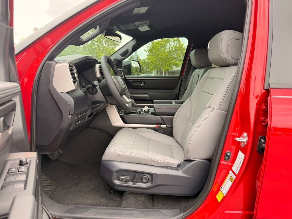 2026 Toyota Tundra SR5 - Photo 16