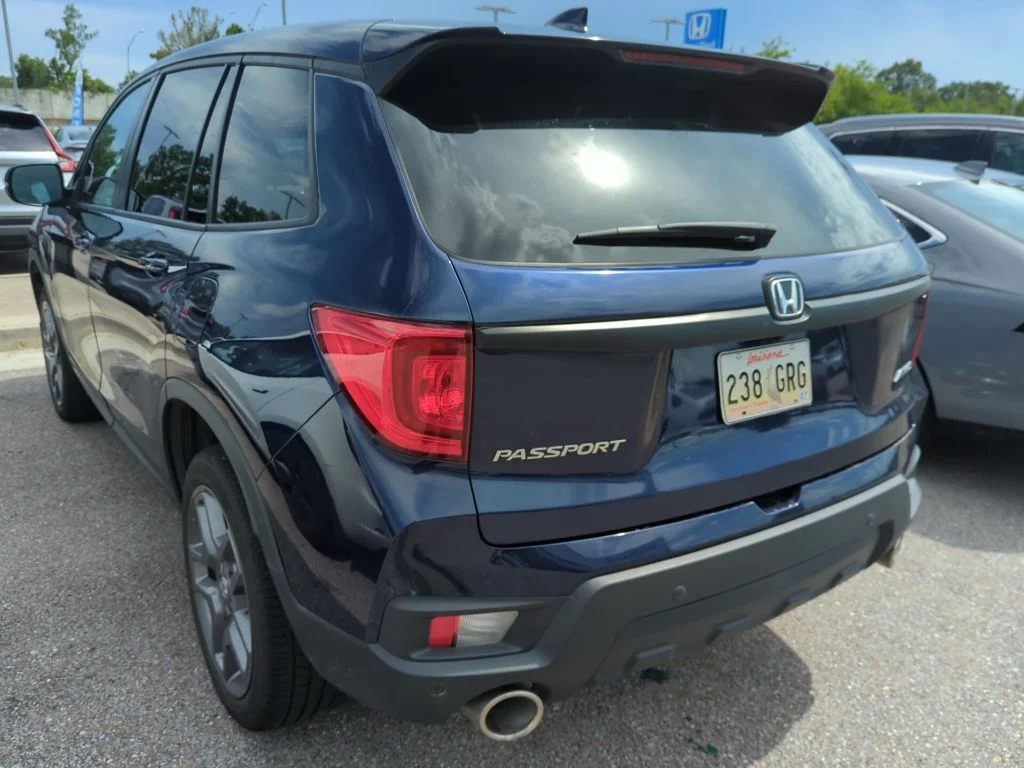 Certified Used 2023 Obsidian Blue Pearl Honda EX-L image 5