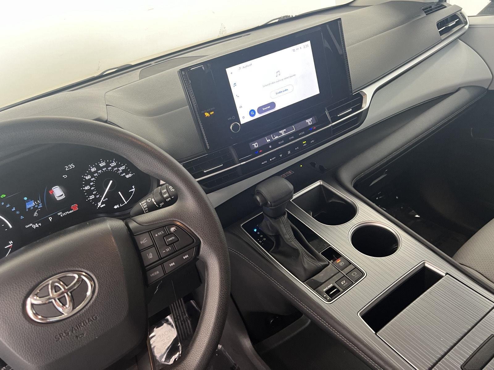 Used 2025 Ice Cap Toyota LE image 23