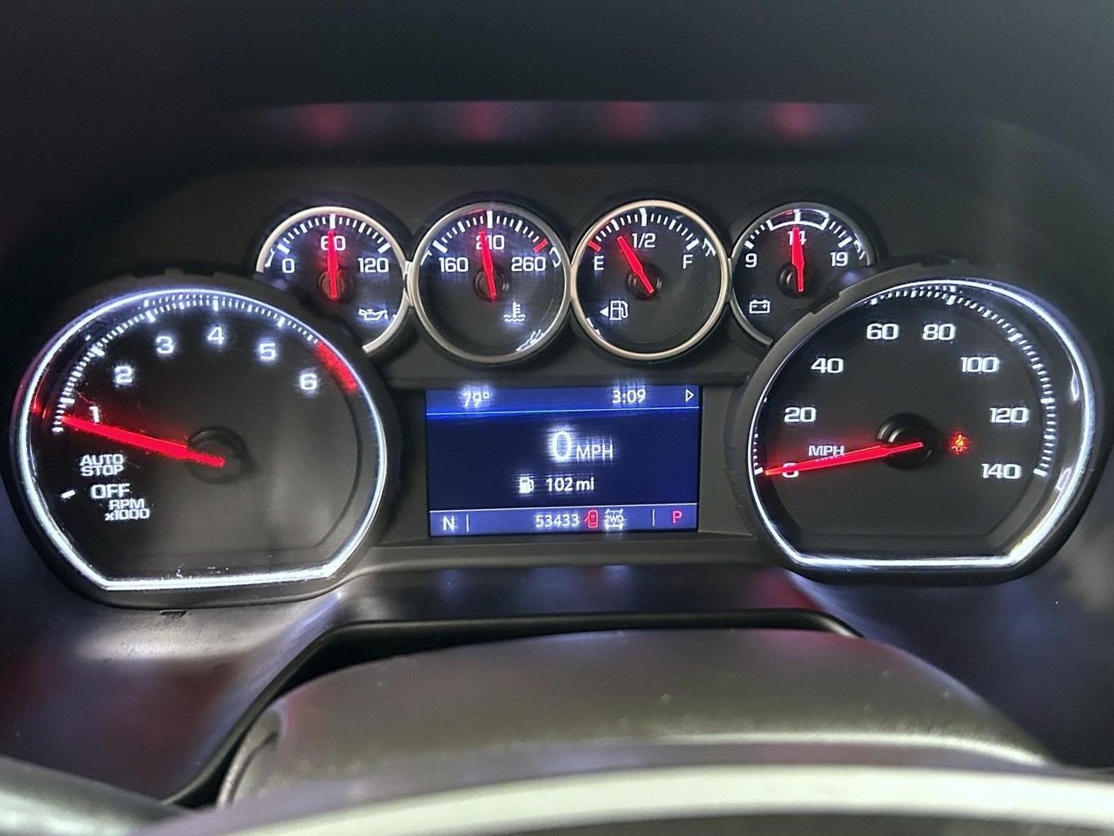 Used 2021 Gray Chevrolet Z71 image 14