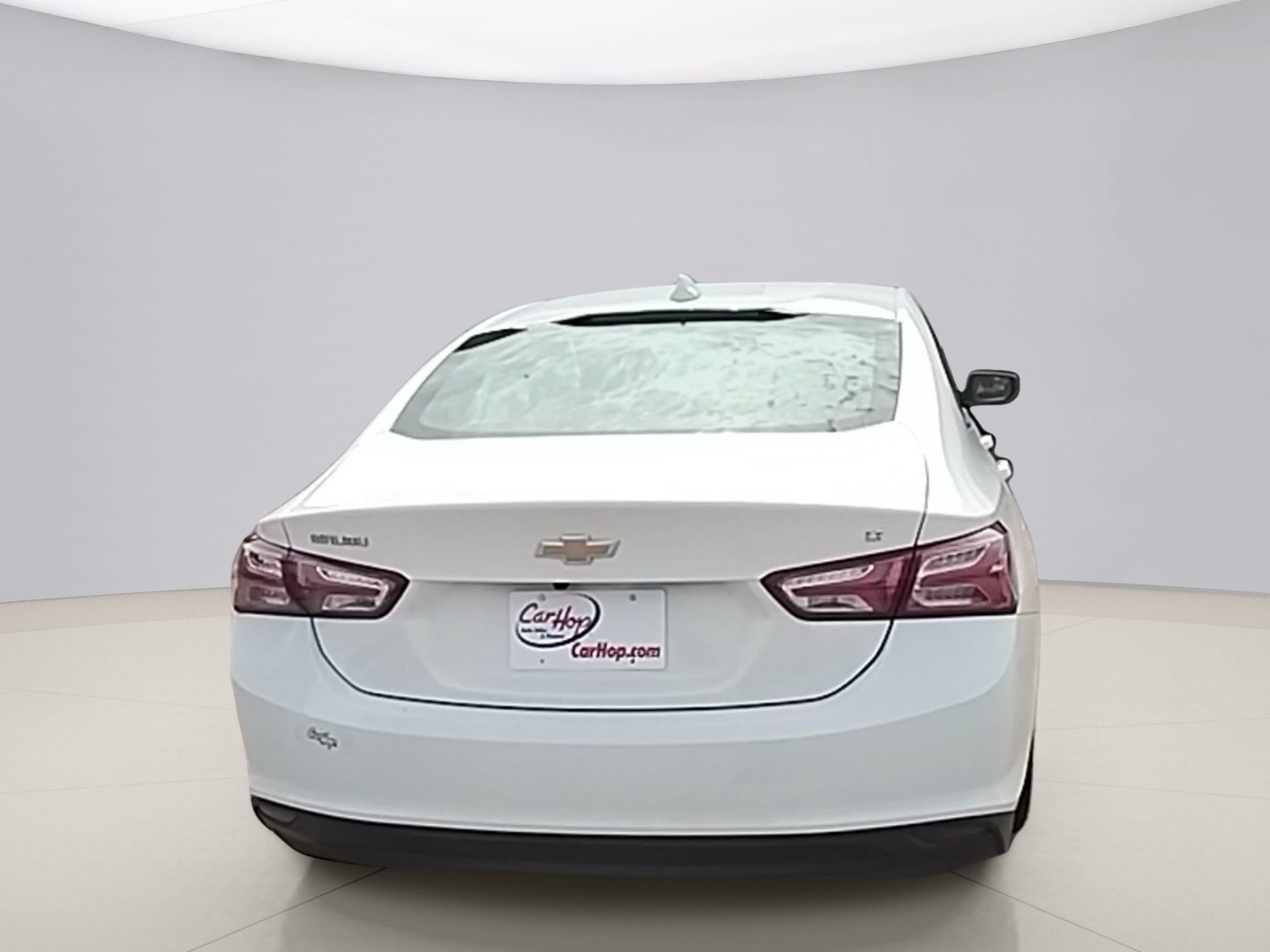 Used 2019 White Chevrolet  image 4