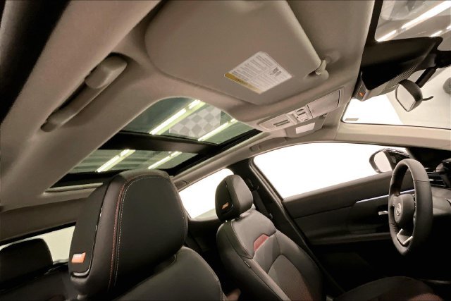 New 2026 Canyon Bronze Nissan SR image 35