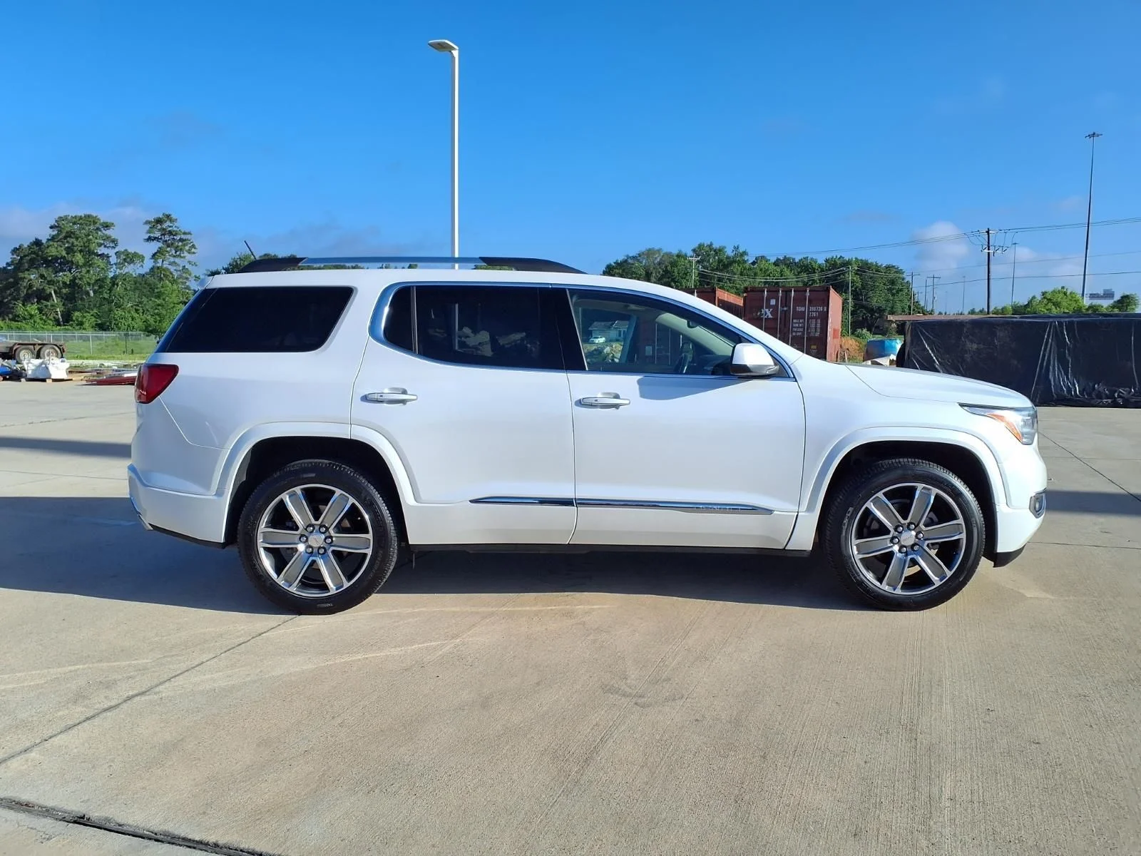Used 2017 White GMC Denali image 5