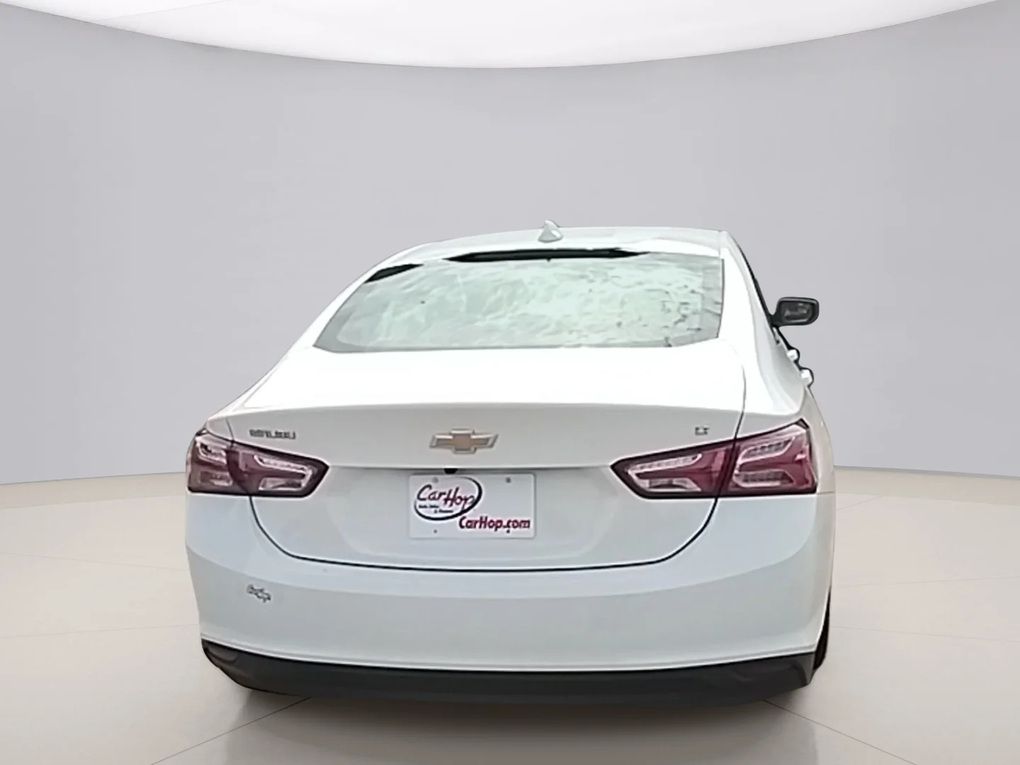 Used 2019 White Chevrolet  image 4