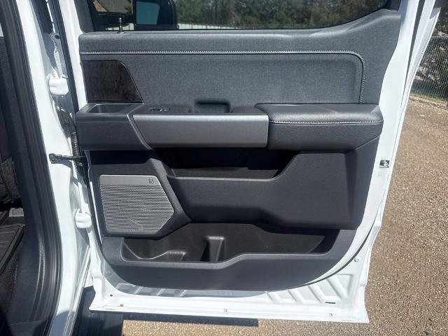 New 2026 Oxford White Ford Lariat image 74