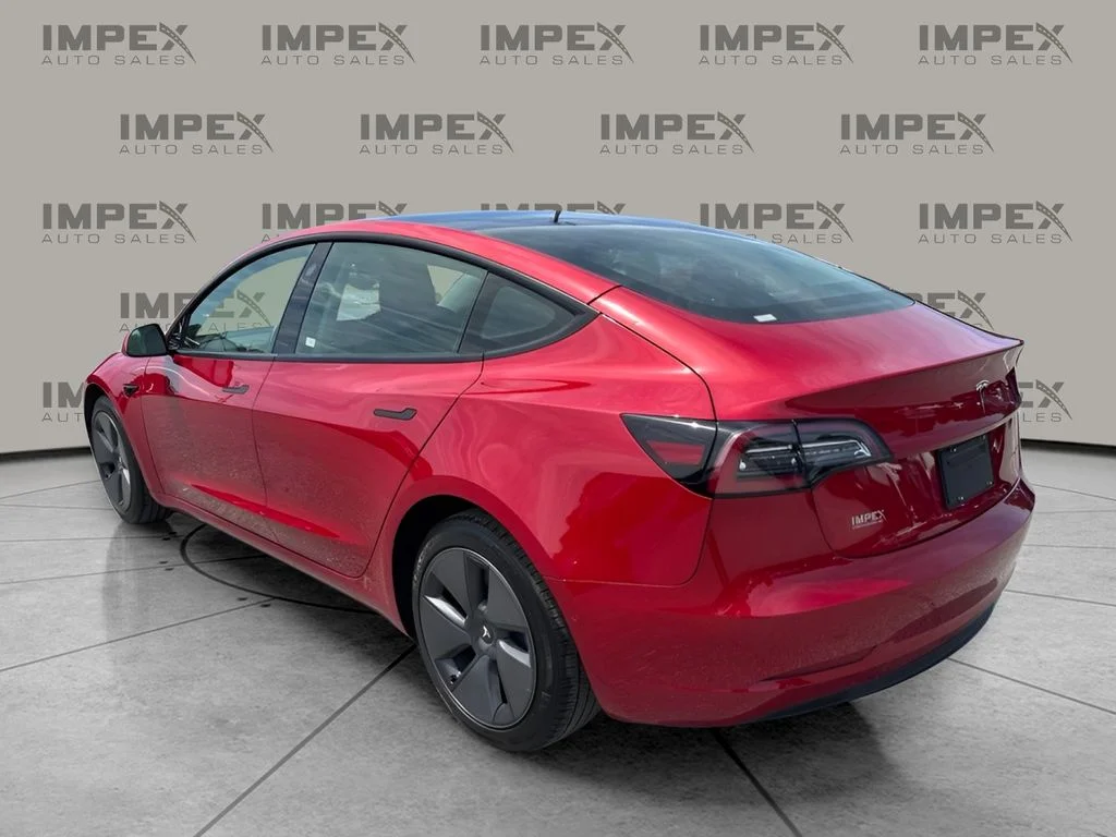 Used 2022 Red Tesla Long Range image 2