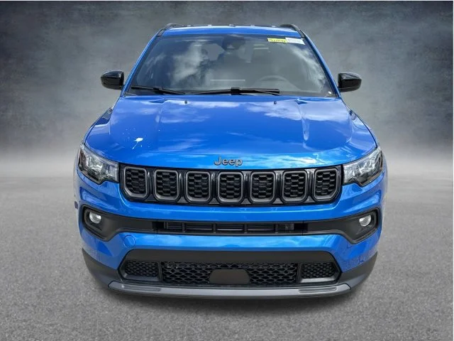 New 2026 Hydro Blue Pearl-Coat Exterior Paint Jeep Latitude image 2