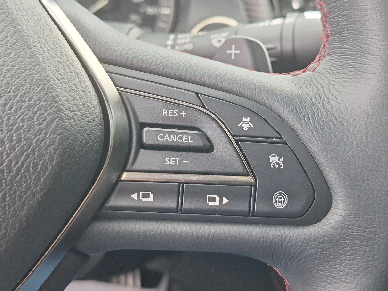 Used 2023 Midnight Black INFINITI RED SPORT 400 image 20