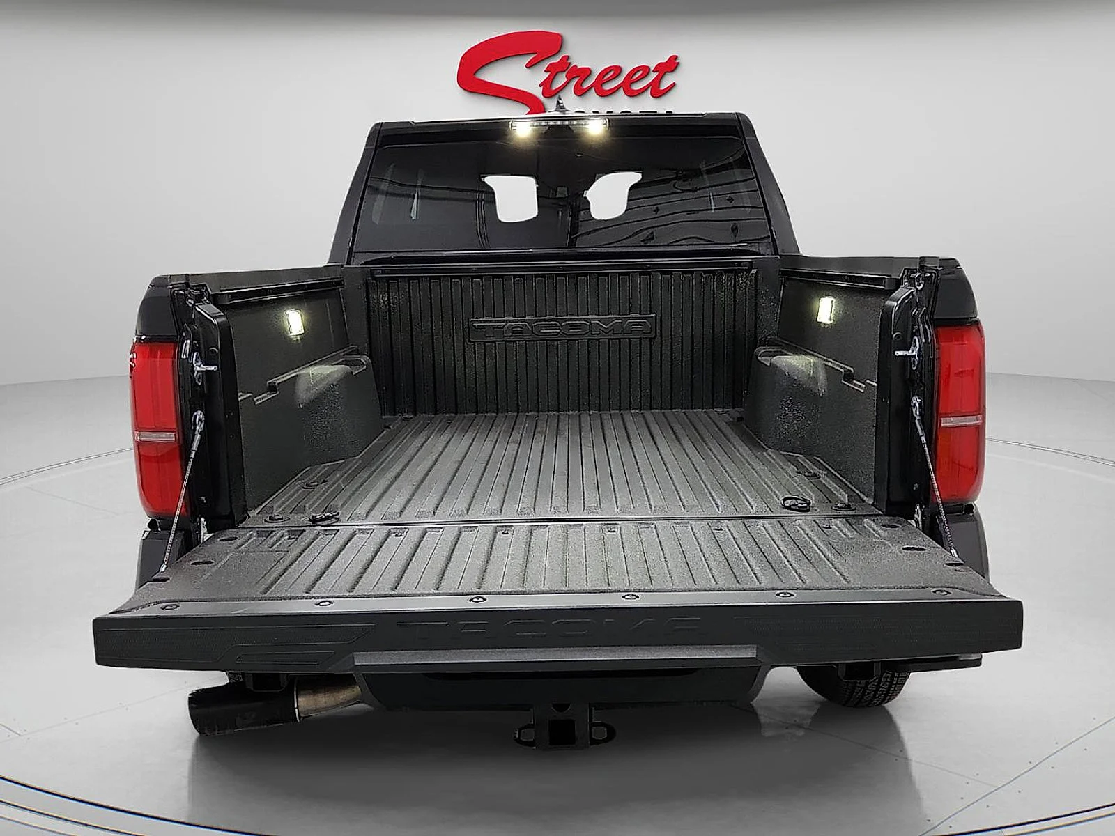 2025 Toyota Tacoma SR5 - Photo 6