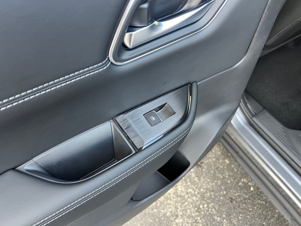 New 2026 Gun Metallic Nissan Platinum image 18