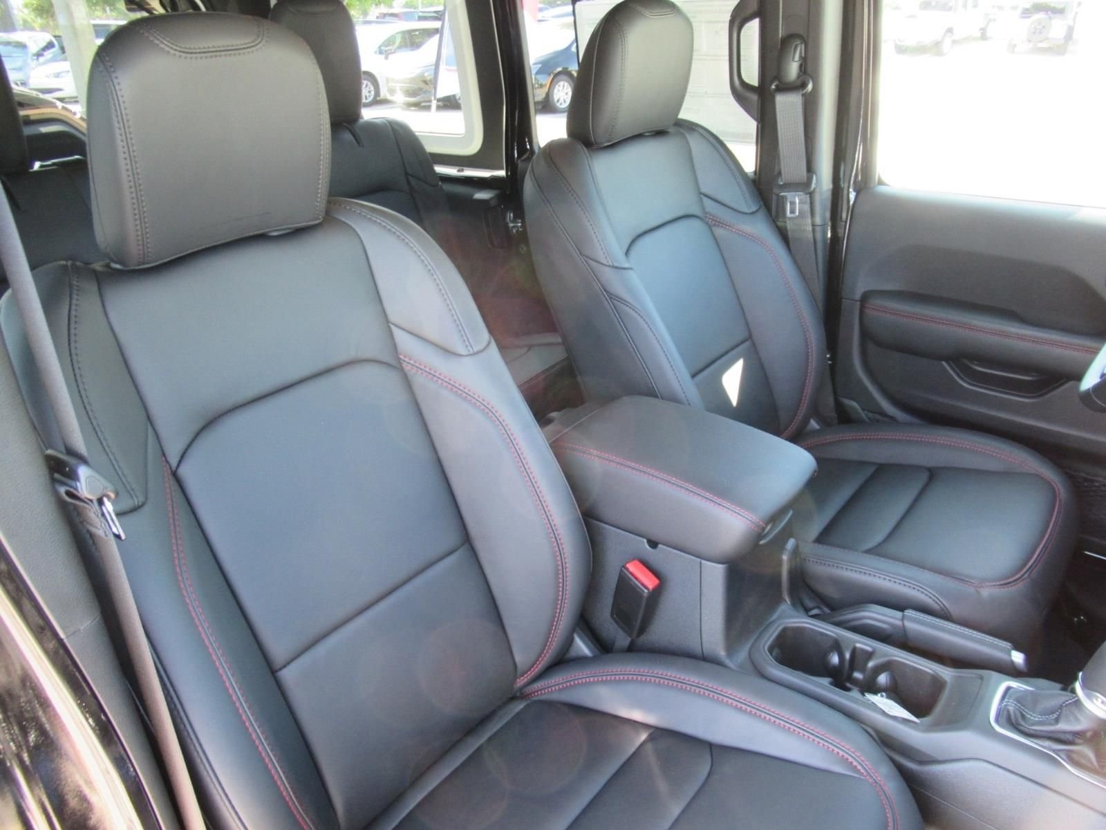 New 2026 Black Clearcoat Jeep Moab 392 image 9