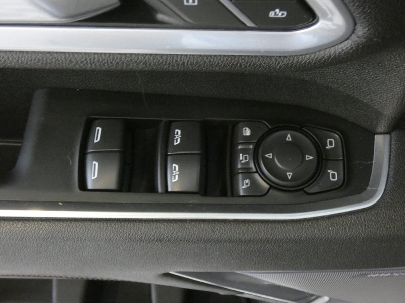 Used 2025 BLACK Chevrolet Crew Cab 159" High Country Dsl image 24