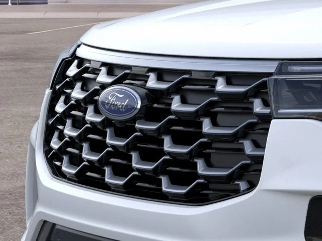 New 2026 White Metallic Ford Platinum image 17