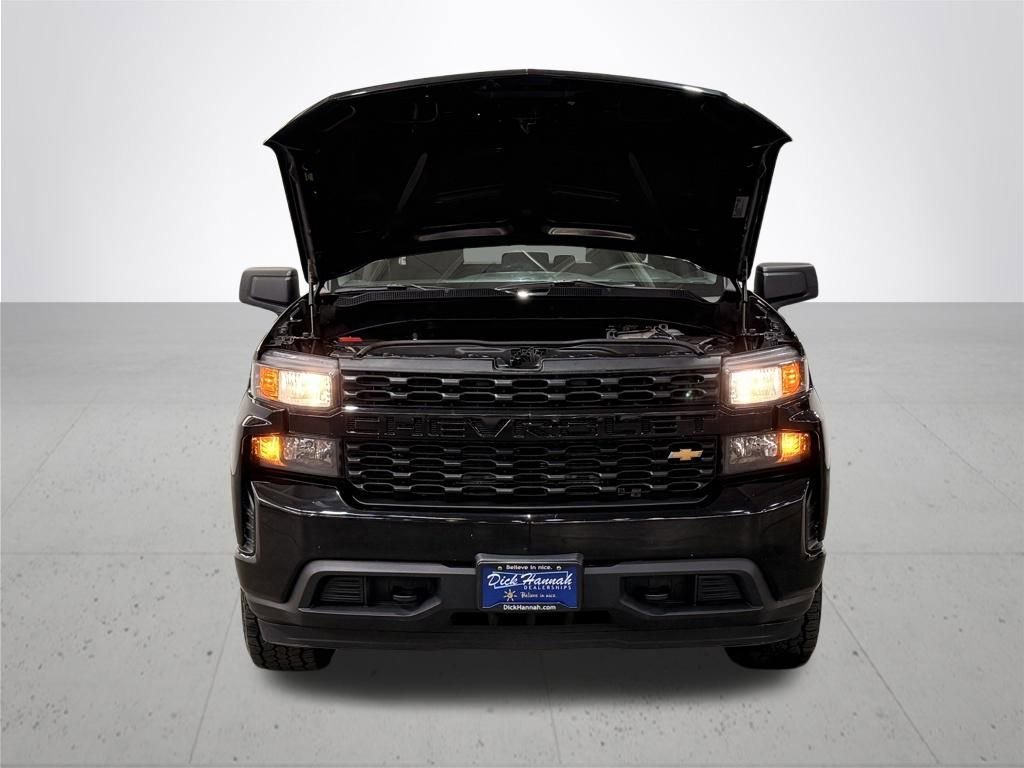 Used 2022 Black Chevrolet Custom image 5