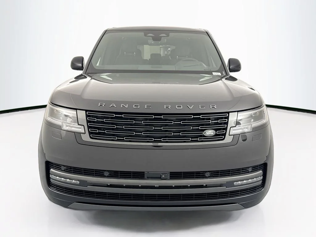 New 2026 Santorini Black Land Rover SE image 2