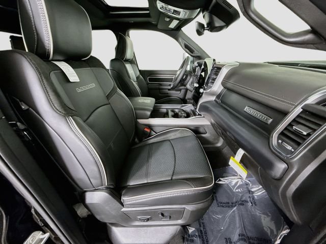 New 2026 Diamond Black Crystal Pearl-Coat Exterior Paint RAM Laramie image 29