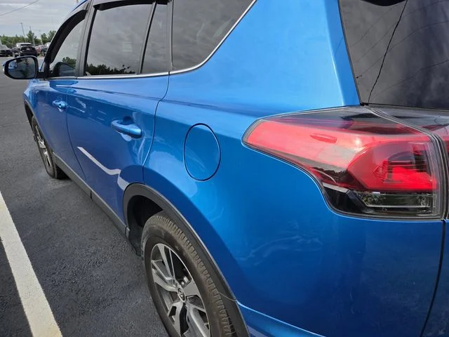 Used 2017 Blue Toyota XLE image 9
