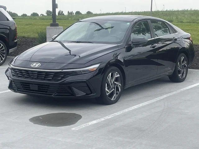 2025 Hyundai Elantra Limited