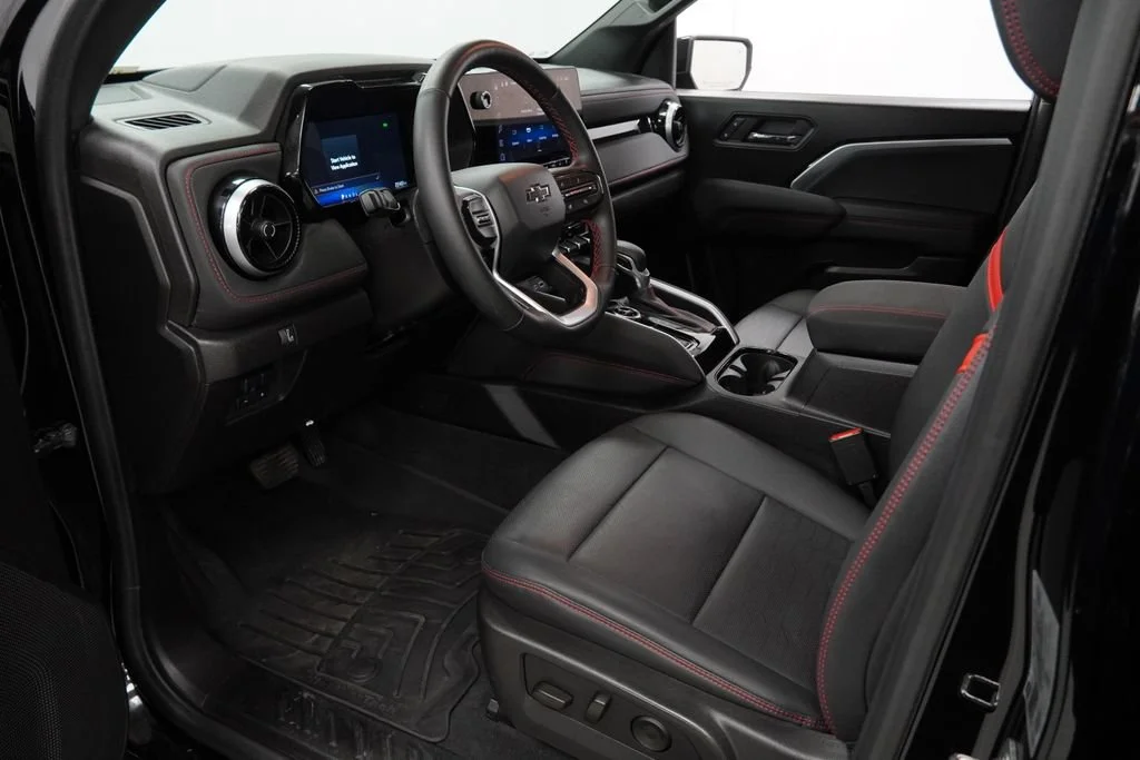 Used 2024 Black Chevrolet Z71 image 10