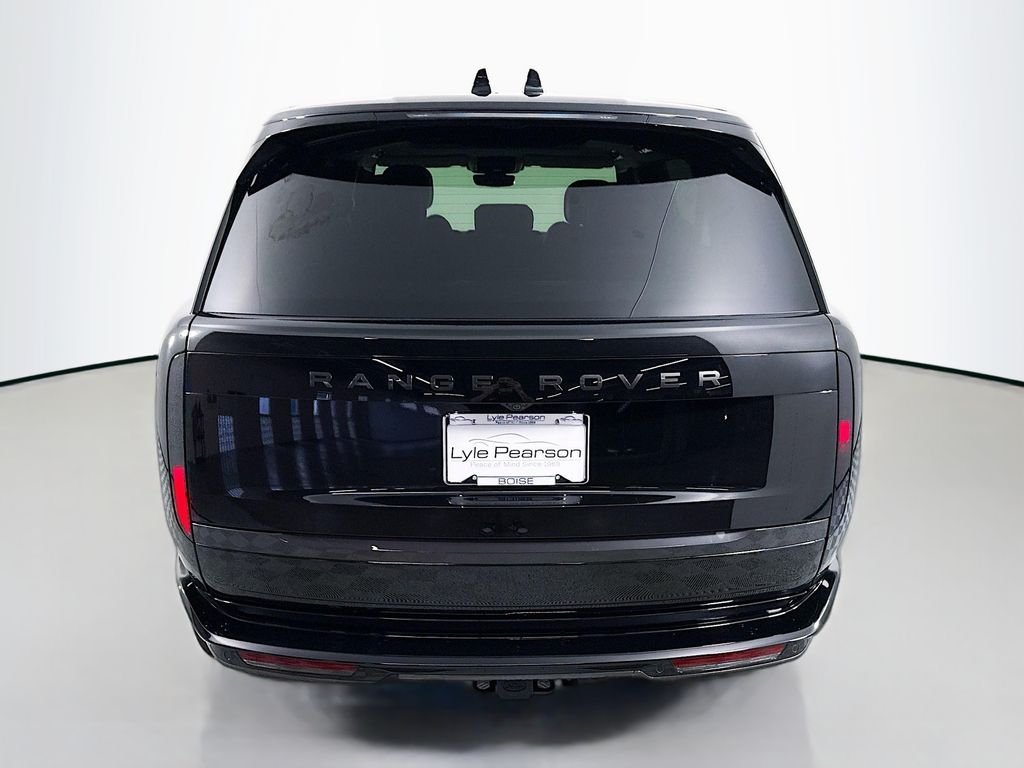 New 2026 Santorini Black LAND ROVER SE LWB 7-Seats / V8 image 10