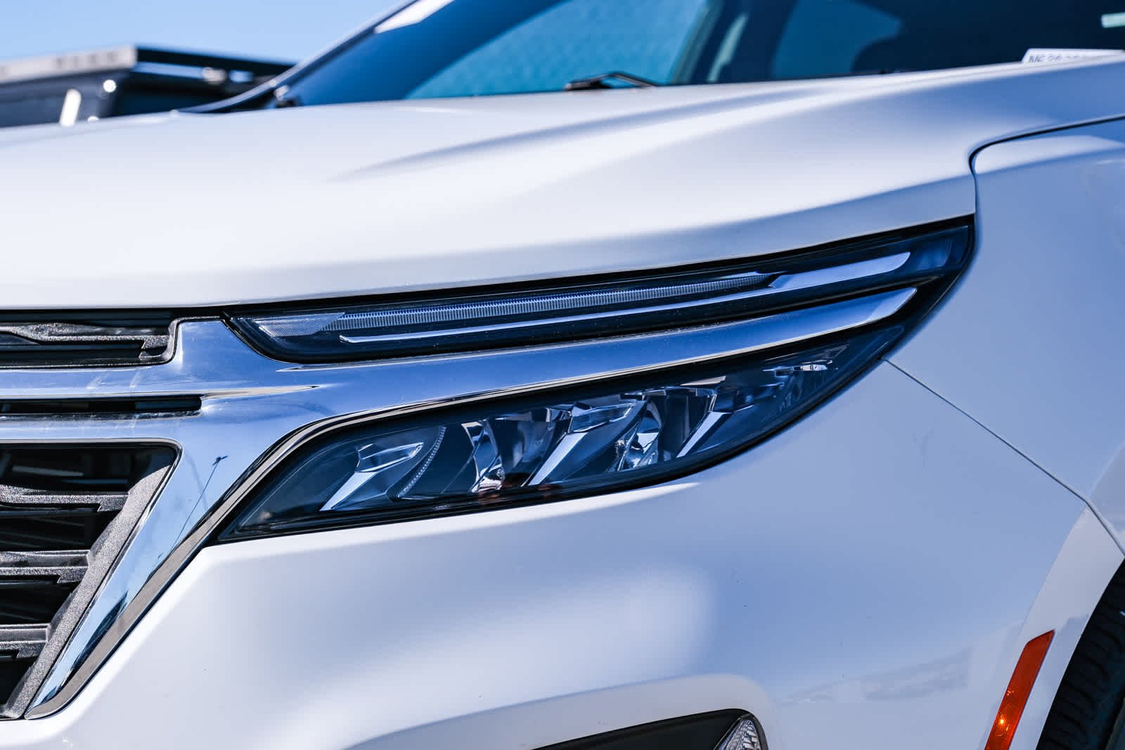 2024 Chevrolet Equinox LT - Photo 11