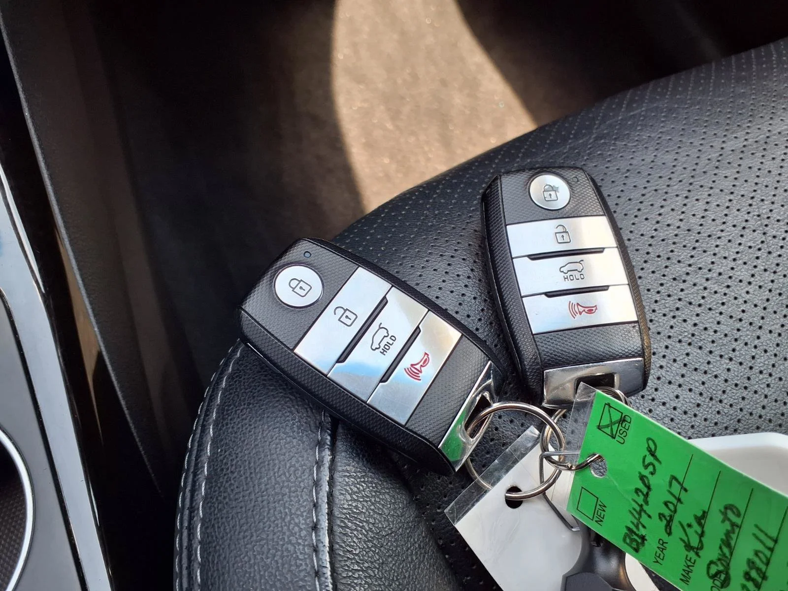 Used 2017 Sangria Kia EX image 18
