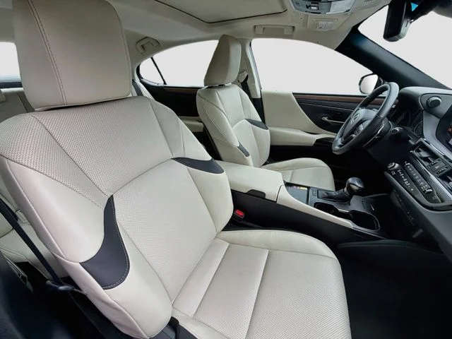 Certified Used 2023 Green Lexus 350 image 26