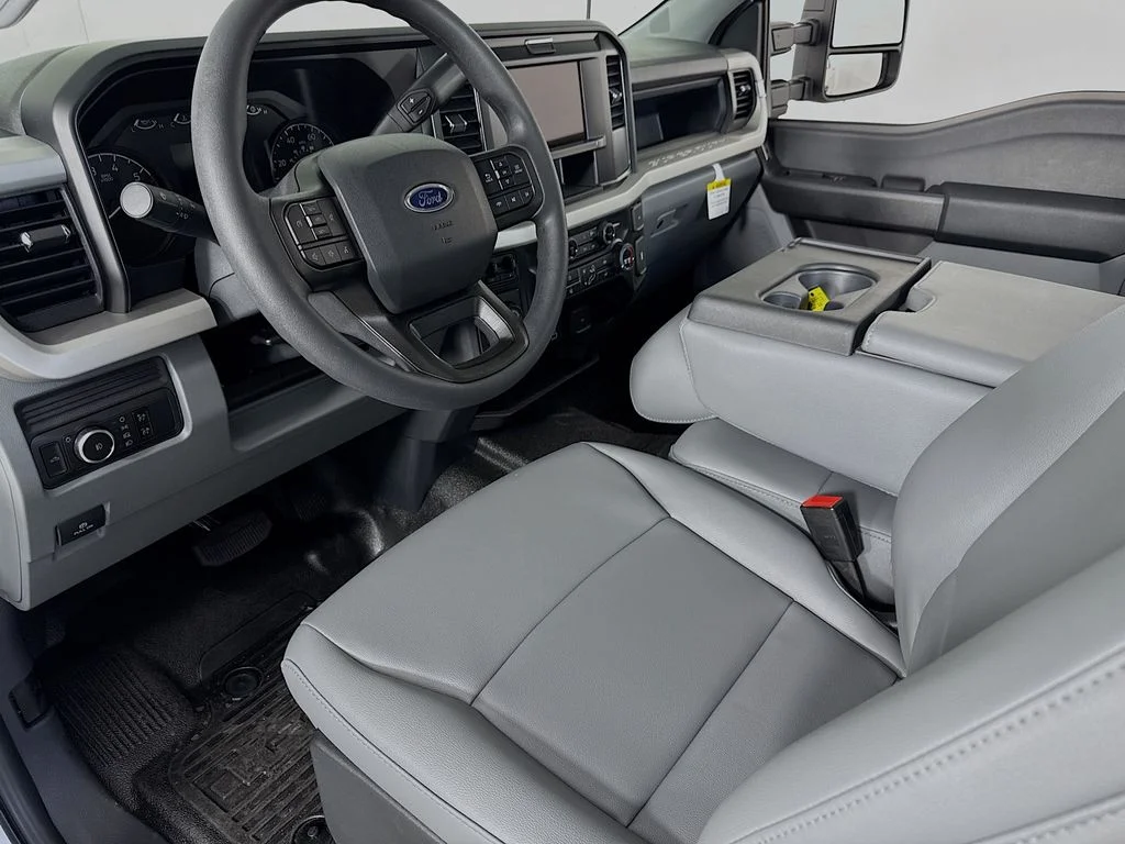 New 2026 Oxford White Ford F-250® XL image 9