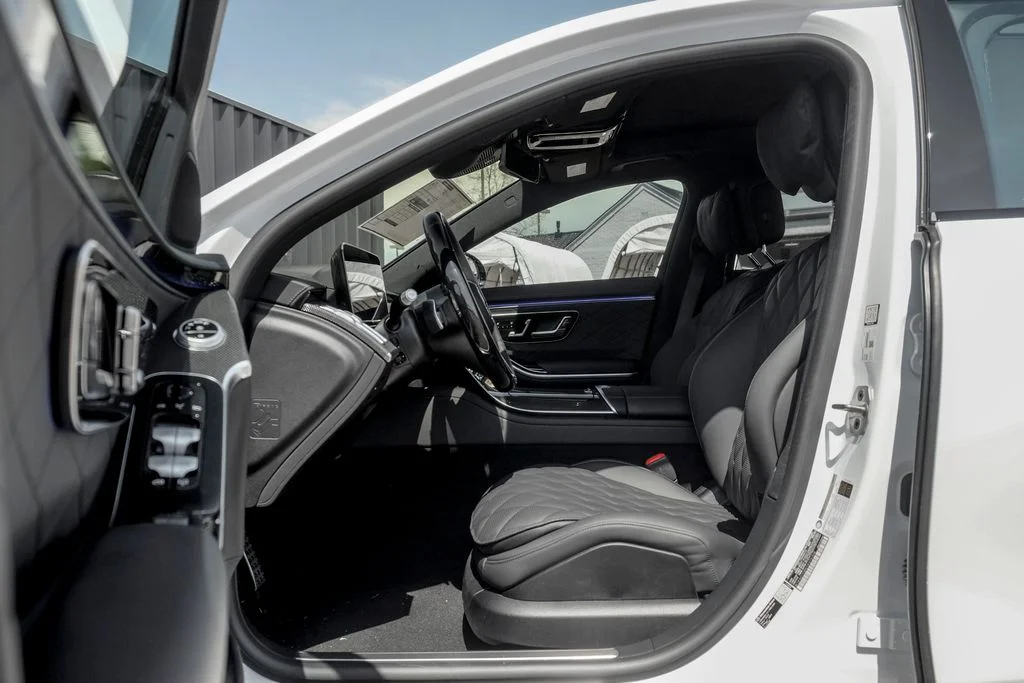 New 2026 MANUFAKTUR Moonlight White Metallic Mercedes-Benz S 580 image 11