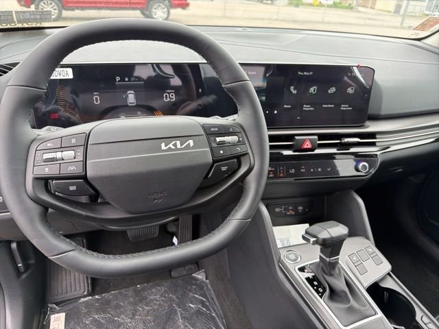New 2026 Wolf Gray Kia EX image 16