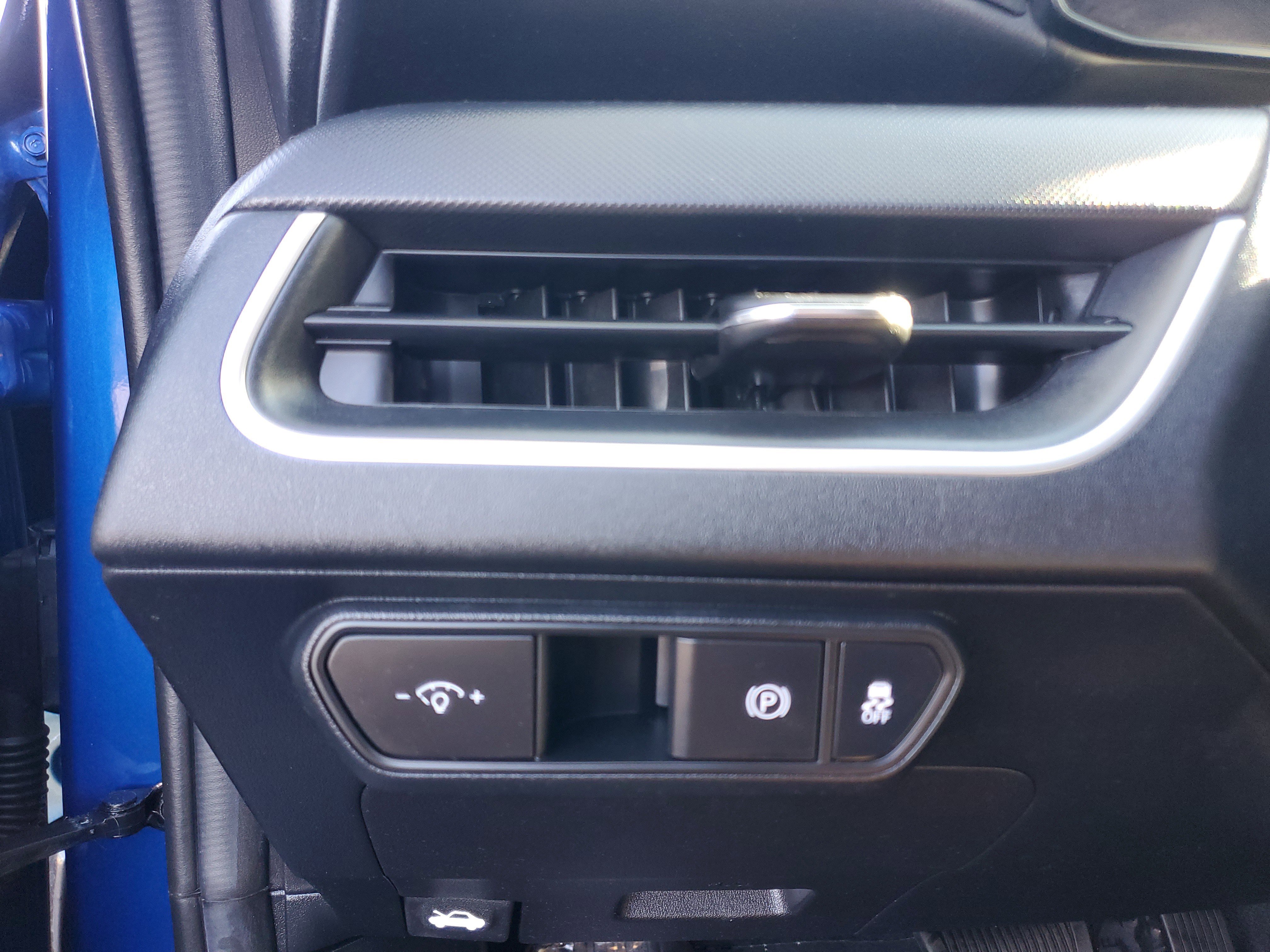 Used 2025 Blue Kia LXS image 23