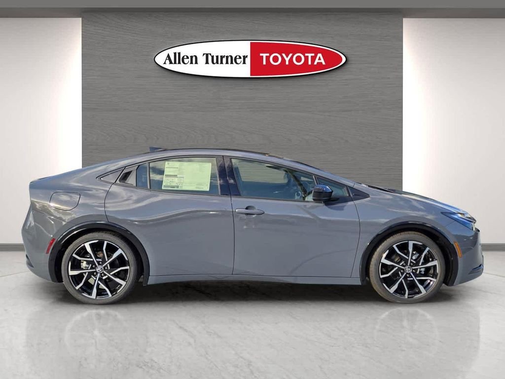 New 2026 Guardian Gray Toyota XSE image 4