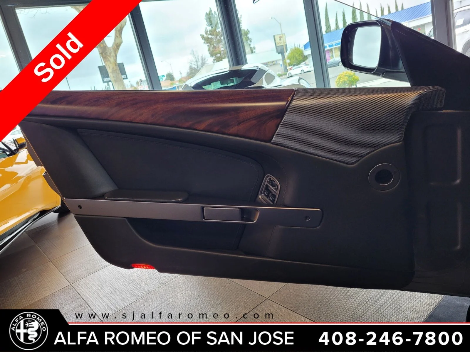 Used 2005 White Aston Martin Base image 12