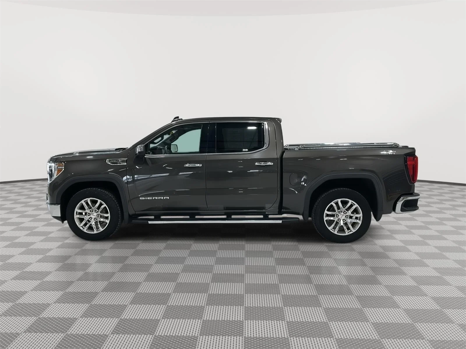 Used 2019 GMC Sierra 1500 SLT with VIN 1GTU9DED2KZ195723 for sale in Alexandria, Minnesota