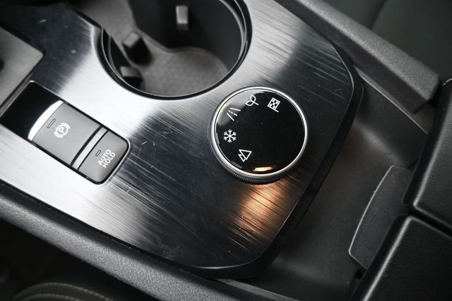 Used 2024 Silver Nissan S image 31