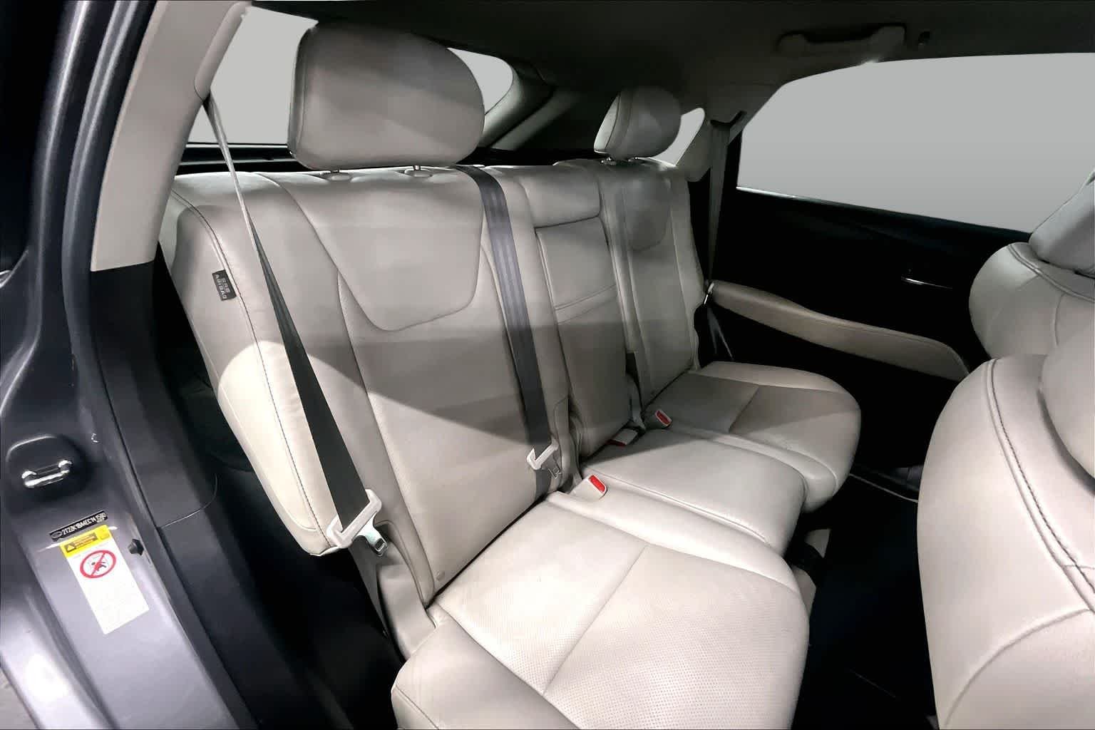 Used 2014 Nebula Gray Pearl Lexus  image 21