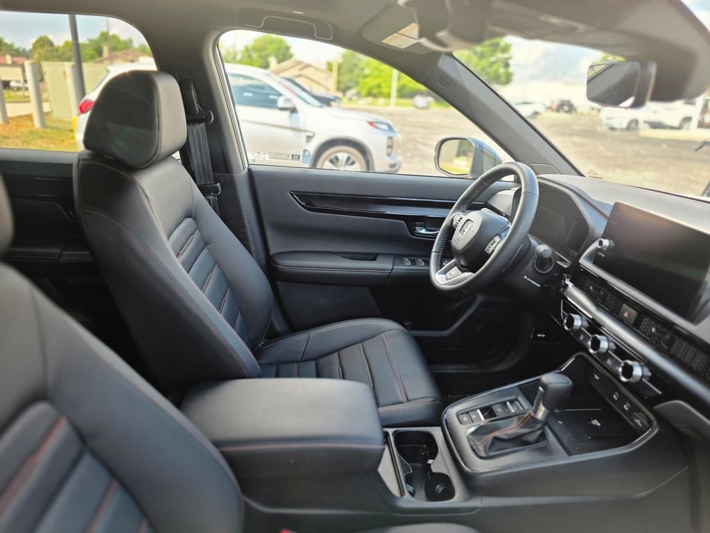 Used 2026 Platinum White Honda Sport Touring image 5