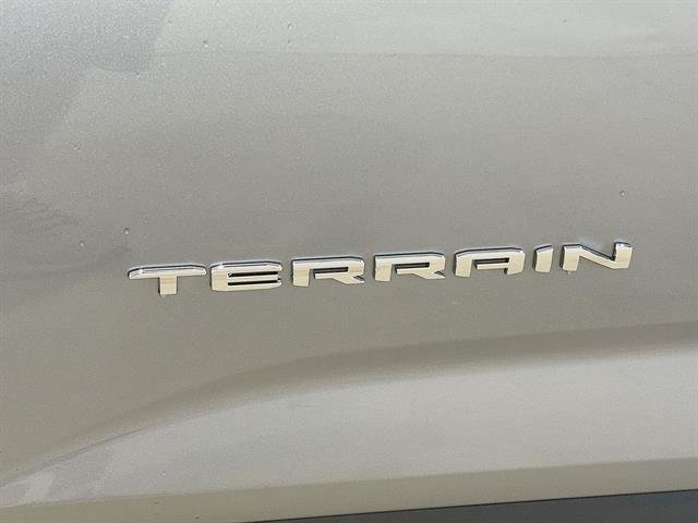 New 2026 Sterling Metallic GMC Elevation image 30