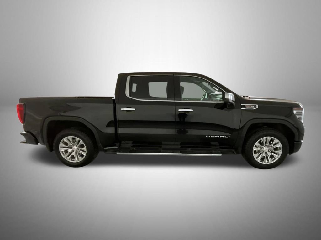 Used 2024 Onyx Black GMC Denali image 5