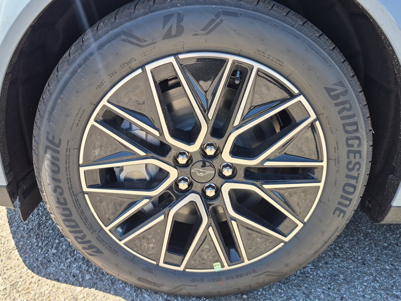 New 2026 Glacier Gray Metallic Tri-coat Ford Premium image 19