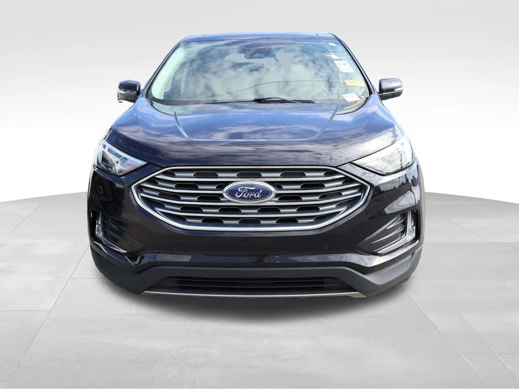 Used 2024 Black Metallic Ford Titanium image 5