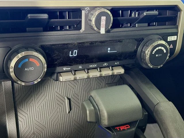 2025 Toyota Tacoma TRD Off Road - Photo 15