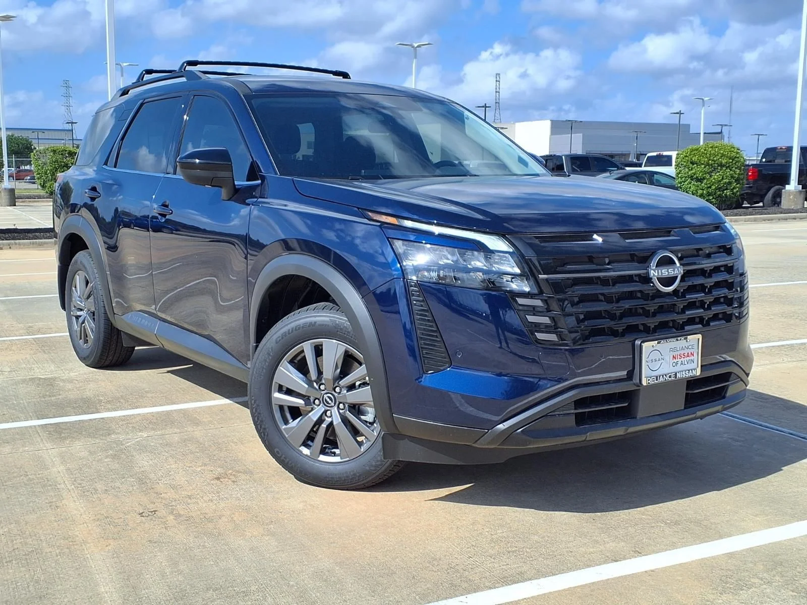 2026 Nissan Pathfinder SV 2WD's photo