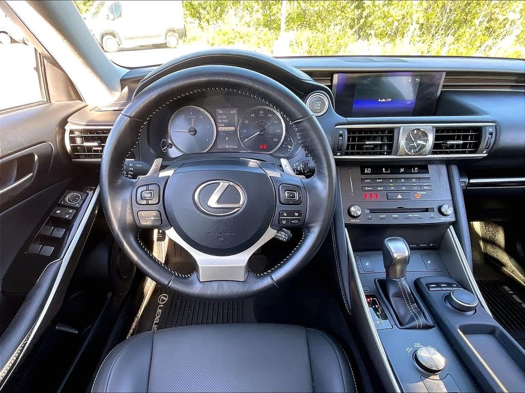 Used 2019 Eminent White Pearl Lexus 300 image 16